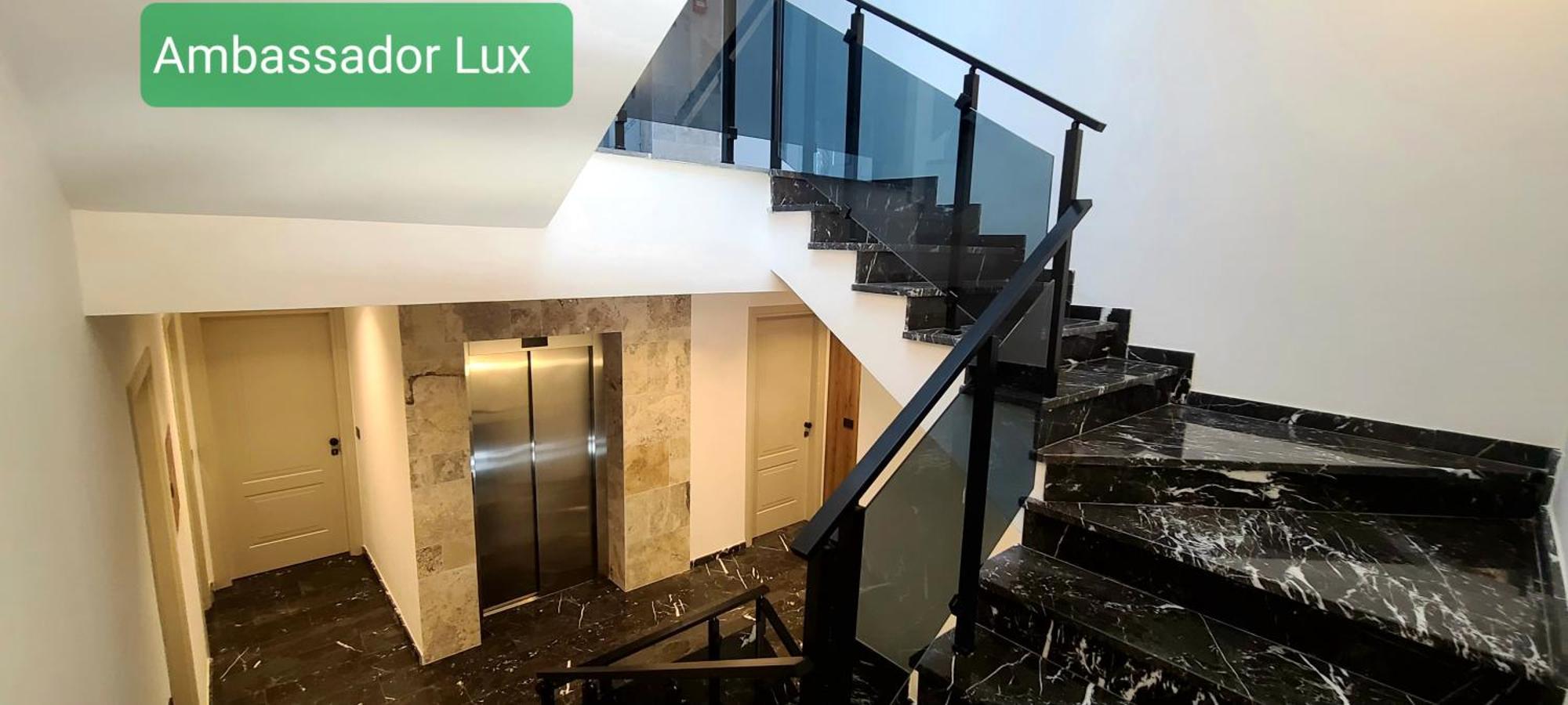 Ambassador & Ambassador Lux Apartments Улцинь Екстер'єр фото