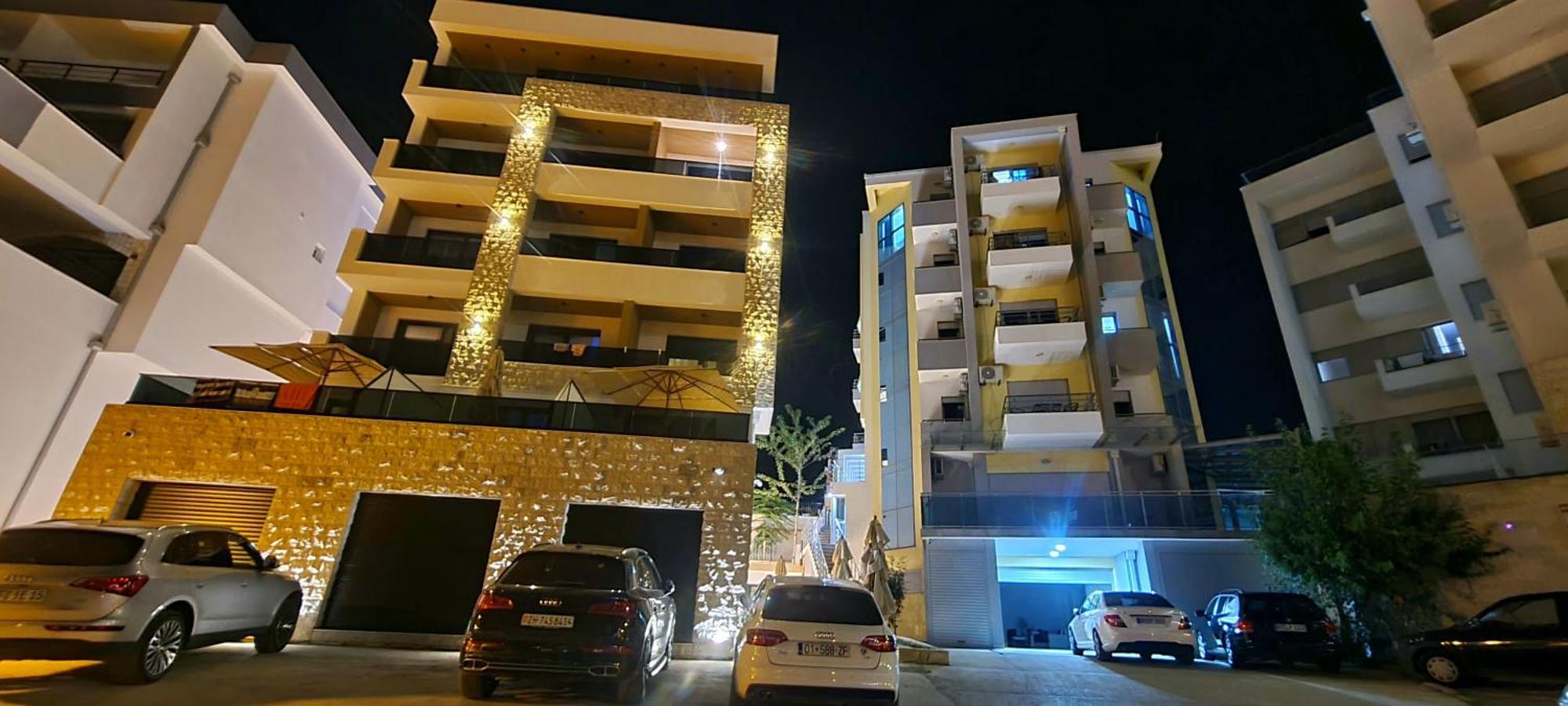 Ambassador & Ambassador Lux Apartments Улцинь Екстер'єр фото
