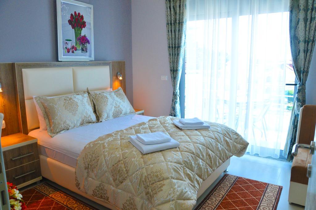Ambassador & Ambassador Lux Apartments Улцинь Екстер'єр фото